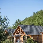 Huttopia مكان تخييم ديوليفي