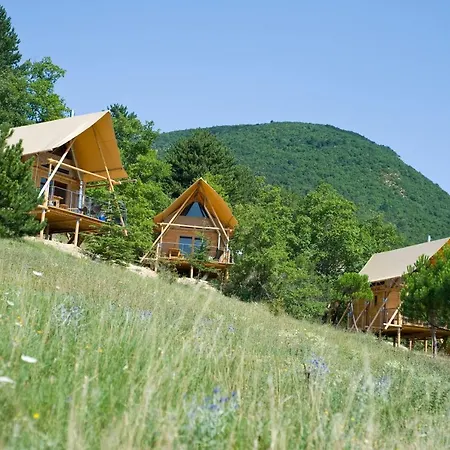 Village de vacances Village Huttopia 3*