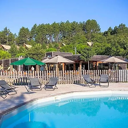 Huttopia Campsite 3*