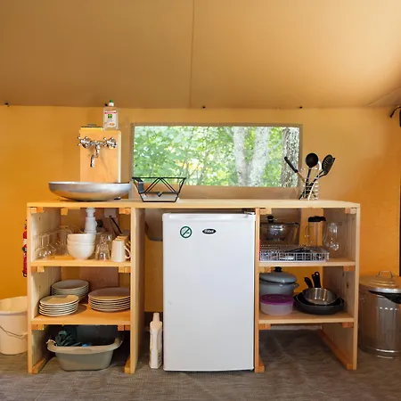 Huttopia Campsite